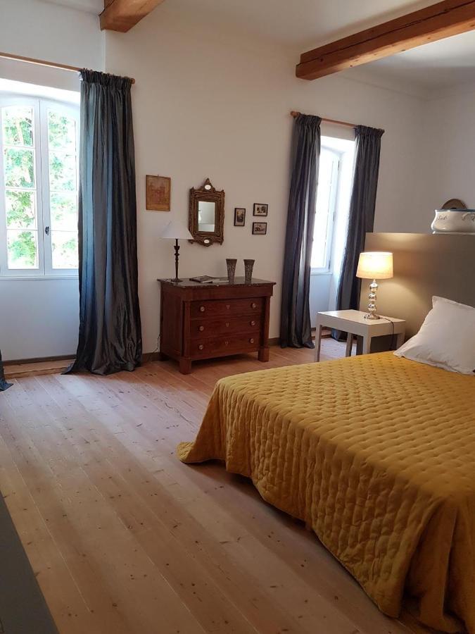 ナルボンヌ Domaine De Capoulade Bed & Breakfast エクステリア 写真
