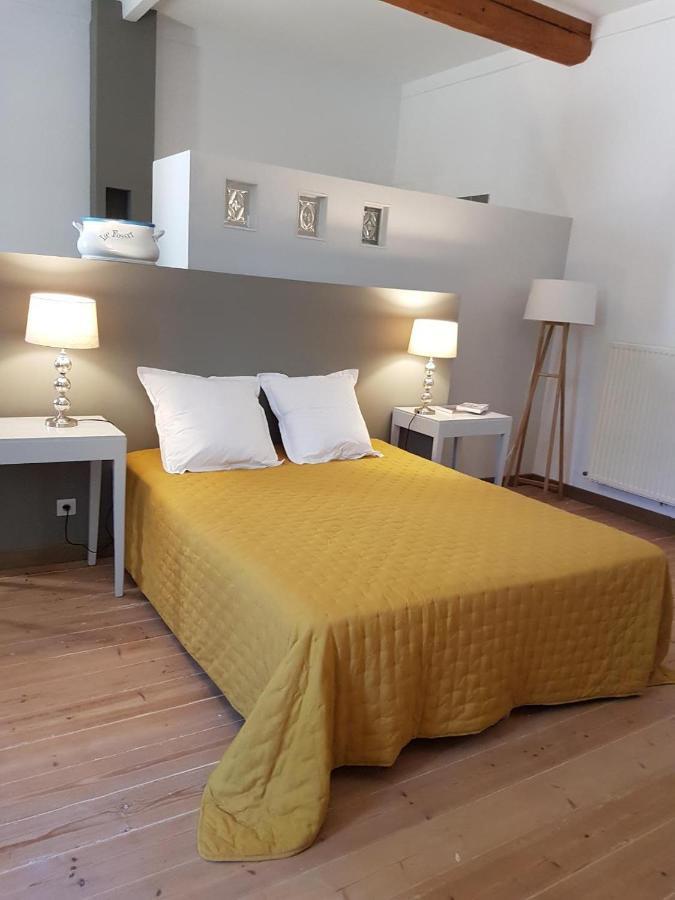 ナルボンヌ Domaine De Capoulade Bed & Breakfast エクステリア 写真