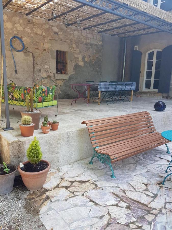 ナルボンヌ Domaine De Capoulade Bed & Breakfast エクステリア 写真