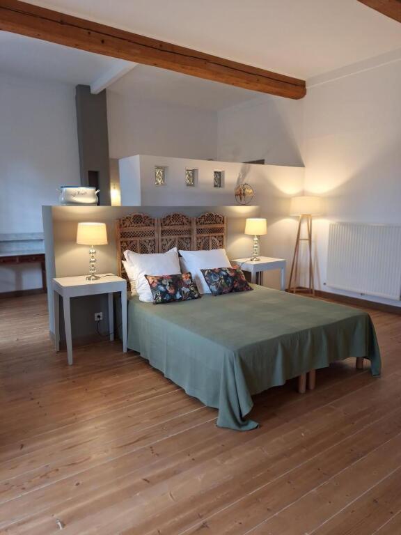 ナルボンヌ Domaine De Capoulade Bed & Breakfast エクステリア 写真